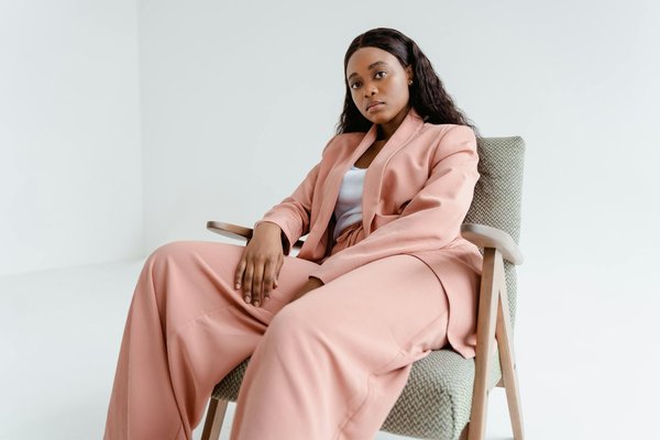 Super-aliments incontournables : comment une alimentation équilibrée favorise l"équilibre hormonal chez les femmes de plus de 40 ans.